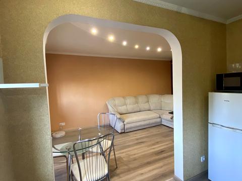 квартира за адресою Космонавтів вул., 52