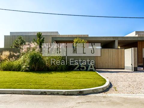 дом по адресу Садовая ул.