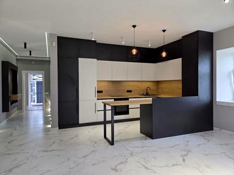 дом по адресу Апрельская ул.