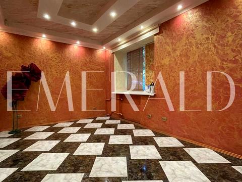 комерційна за адресою Шовкуненка вул., 4