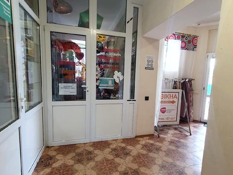 комерційна за адресою Авіаконструктора Антонова вул., 4а