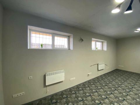 комерційна за адресою Тарасівська, 25