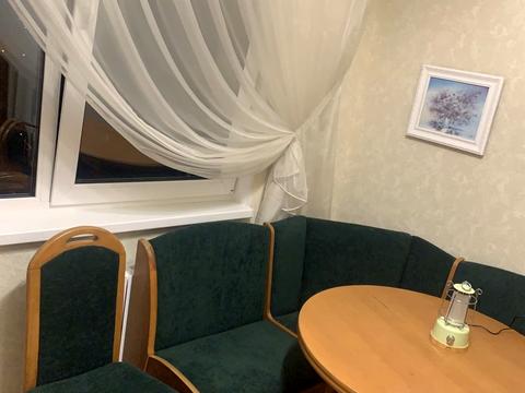 квартира за адресою Червоної Калини просп. (Володимира Маяковського), 8-Б