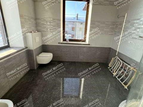 будинок за адресою центральна, 1