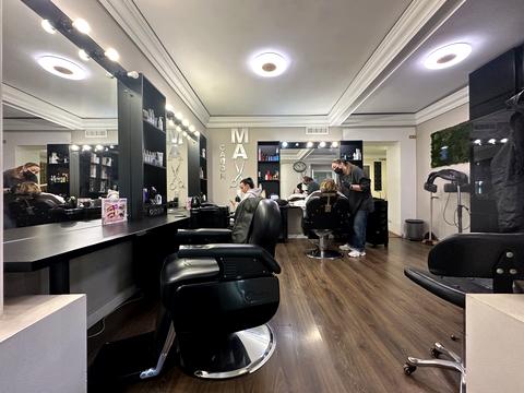 комерційна за адресою Канатна вул., 60