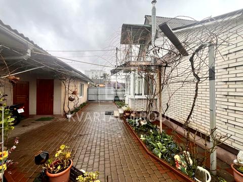 будинок за адресою Миколи Лукаша