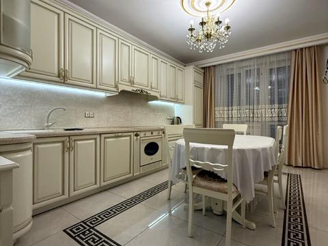 квартира по адресу Патриарха Мстислава Скрипника ул., 40