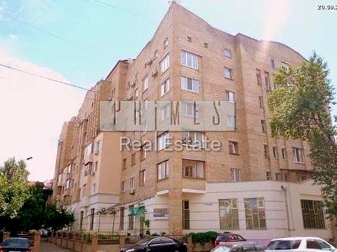 комерційна за адресою Оболонська вул., 12