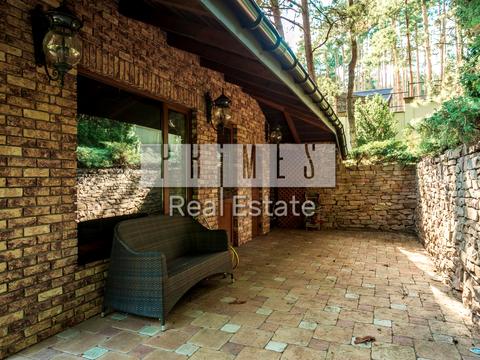 будинок за адресою Осіння