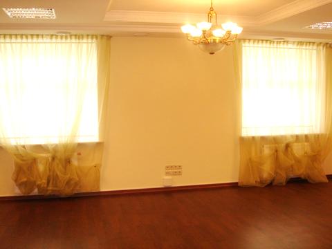 комерційна за адресою Михайлівський пров., 24