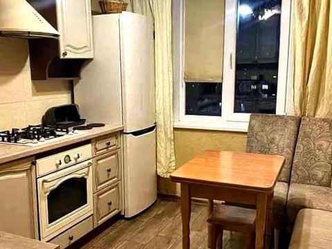 квартира по адресу Миколы Бажана просп., 7-Б