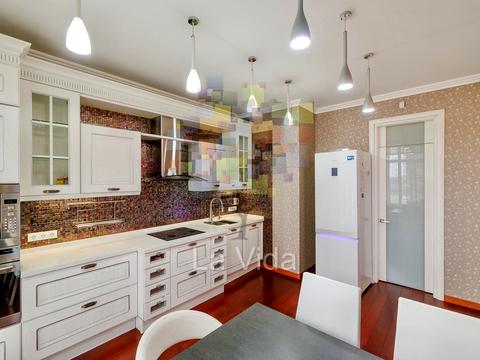 квартира за адресою Андрія Верхогляда вул. (Михайла Драгомирова), 16