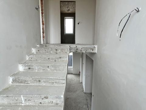 будинок за адресою Місячна вул.
