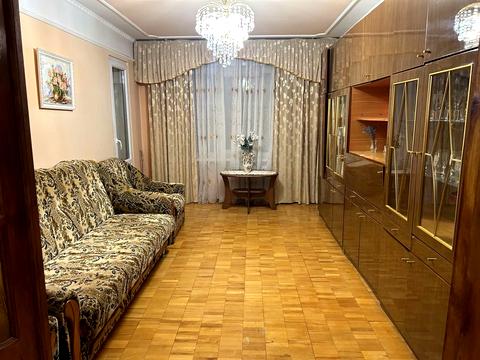 квартира за адресою Василя Симоненка вул. (), 10