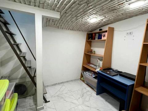 комерційна за адресою Василя Стефаника вул., 3