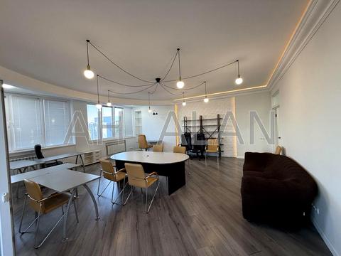 коммерческая по адресу Павла Тычины просп., 18-Б