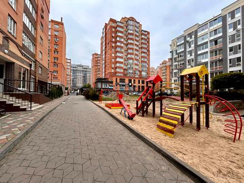 комерційна за адресою Лісова вул., 50
