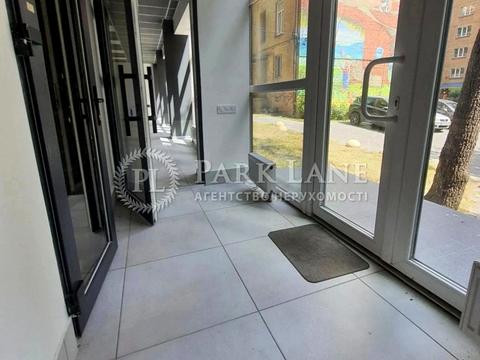 комерційна за адресою Золотоустівська вул., 34