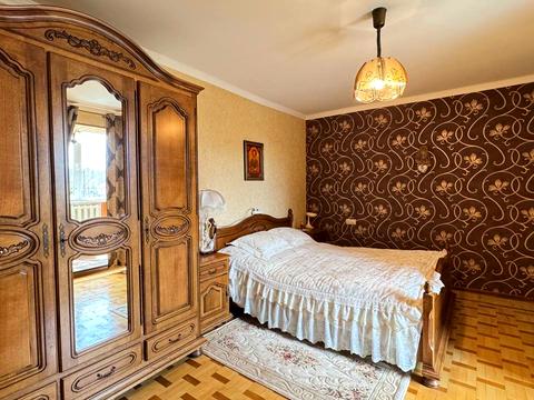 будинок за адресою Богдана Хмельницького