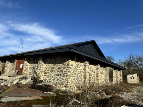коммерческая по адресу Лесі Українки ул., 174а