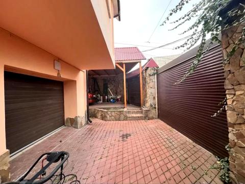 будинок за адресою Комышовая