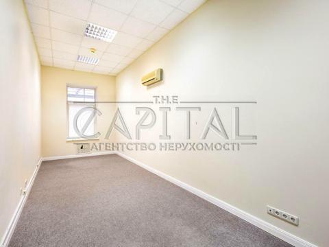коммерческая по адресу Жилянская ул., 5/60