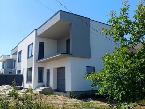 будинок за адресою Романа Шухевича вул.