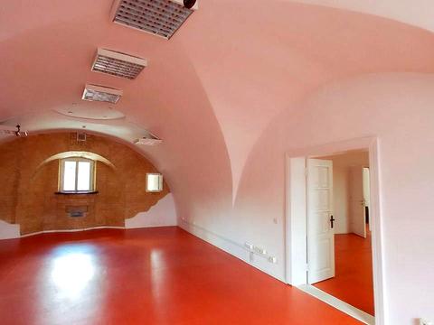 комерційна за адресою Рибальська вул., 22