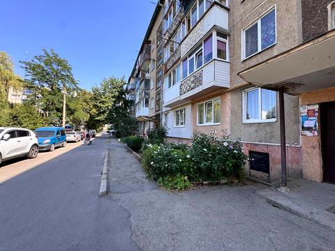 квартира за адресою Тролейбусна вул., 15