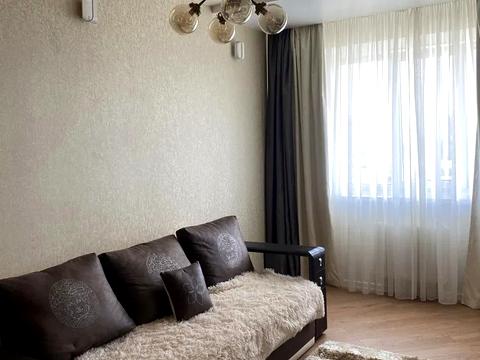 квартира за адресою Патріарха Мстислава Скрипника вул., 48