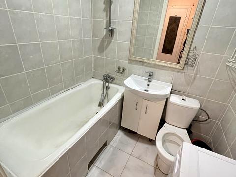 квартира по адресу Максимовича ул., 7б