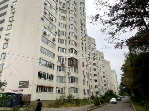 квартира за адресою Миколи Хвильового вул., 1