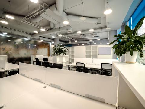 комерційна за адресою Сім'ї Прахових вул. (Гайдара), 58/10