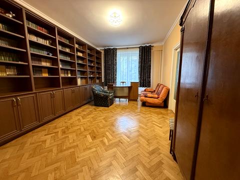 квартира по адресу Глубокая ул., 13