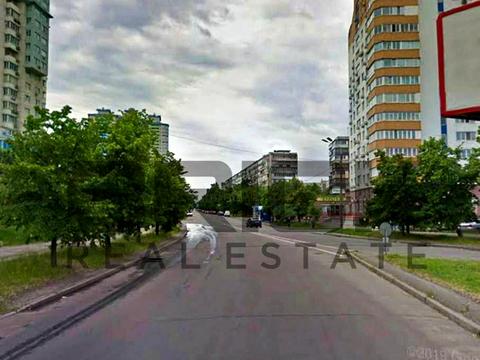 участок по адресу Павла Тычины просп., 13
