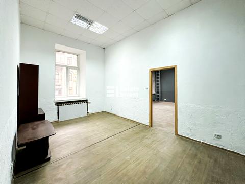 комерційна за адресою Римарська вул., 20