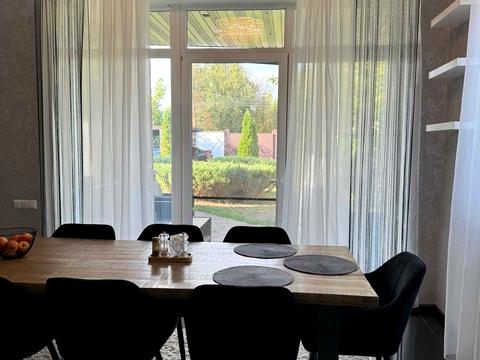 будинок за адресою Молодіжна