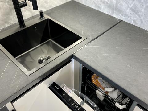 квартира за адресою Радісна