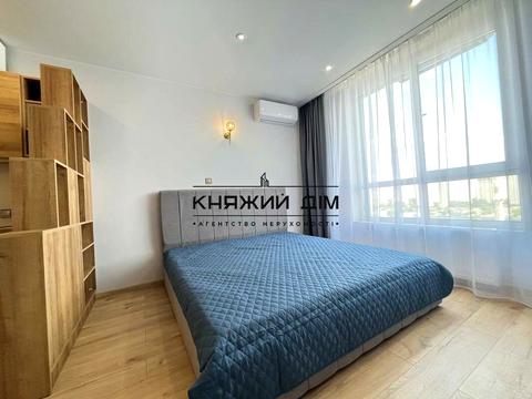 квартира за адресою Дніпровська набережна вул., 17В