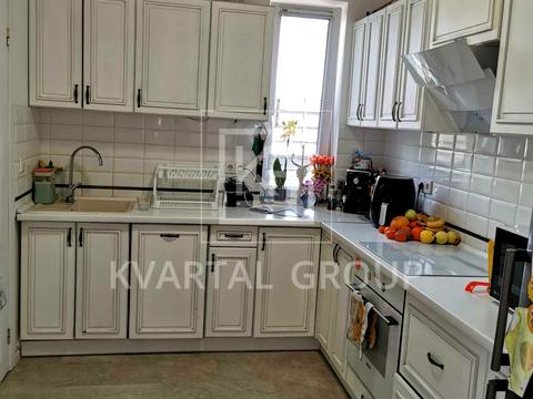 будинок за адресою Вишнева вул.