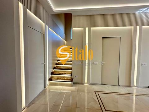 будинок за адресою Захрестова