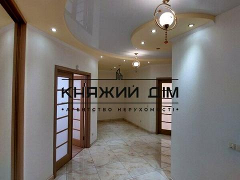 комерційна за адресою Борщагівська вул., 206