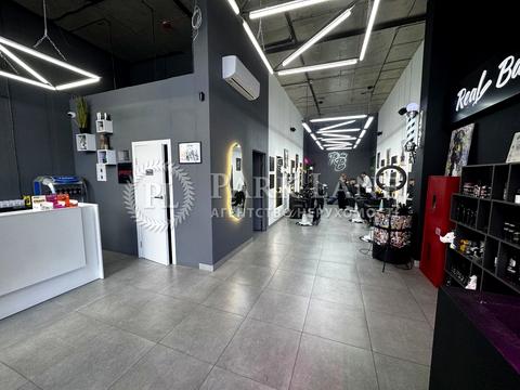 комерційна за адресою Ревуцького вул., 40-В