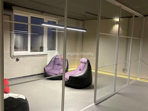комерційна за адресою Ділова вул. (Димитрова), 2-Б