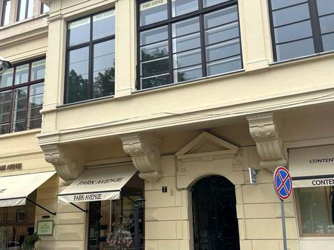 комерційна за адресою площа Галицька, 7