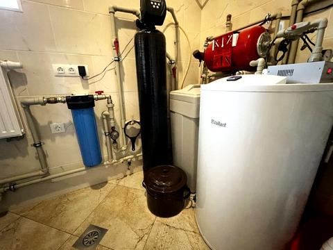 будинок за адресою Газовик