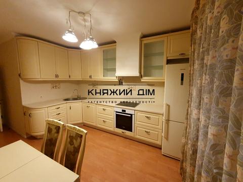 квартира за адресою Київ, Срібнокільська вул., 1