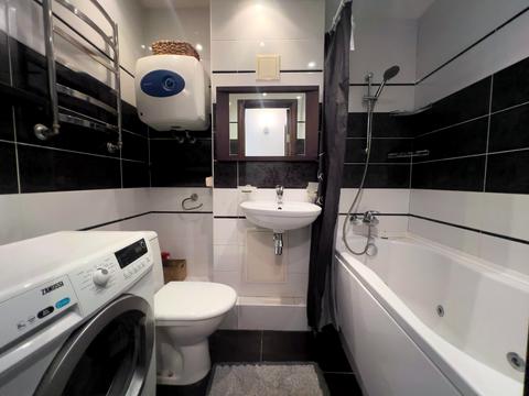 квартира по адресу Амвросия Бучмы бульв., 4