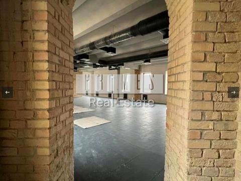 комерційна за адресою Прорізна вул., 8