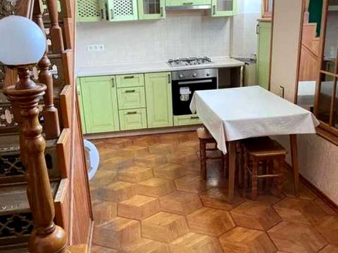 квартира за адресою Європейська пл. (Катерининська), 4